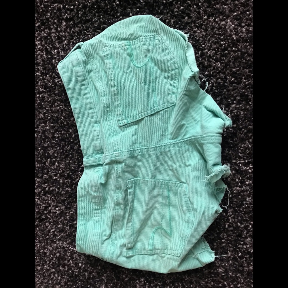 American eagle mint shorts